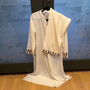 Elegant off white Shirt and culottes with Embroidered Cuffs